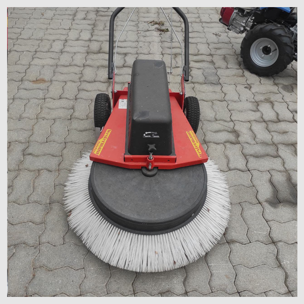 westermann-kehrbuerste-mar800hlr-3-600x600px westermann-kehrbuerste-mar800hlr-3-600x600px